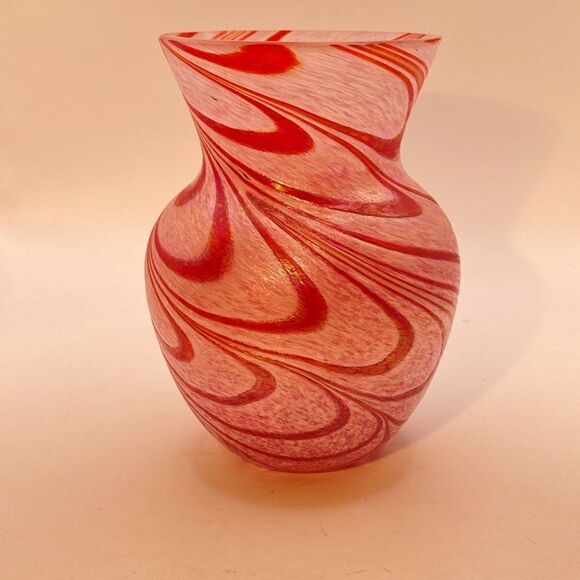 Studio Art Glass Vase Iridescent With Emerald Red Swirls Hand Blown Glass - Picture 5 of 11